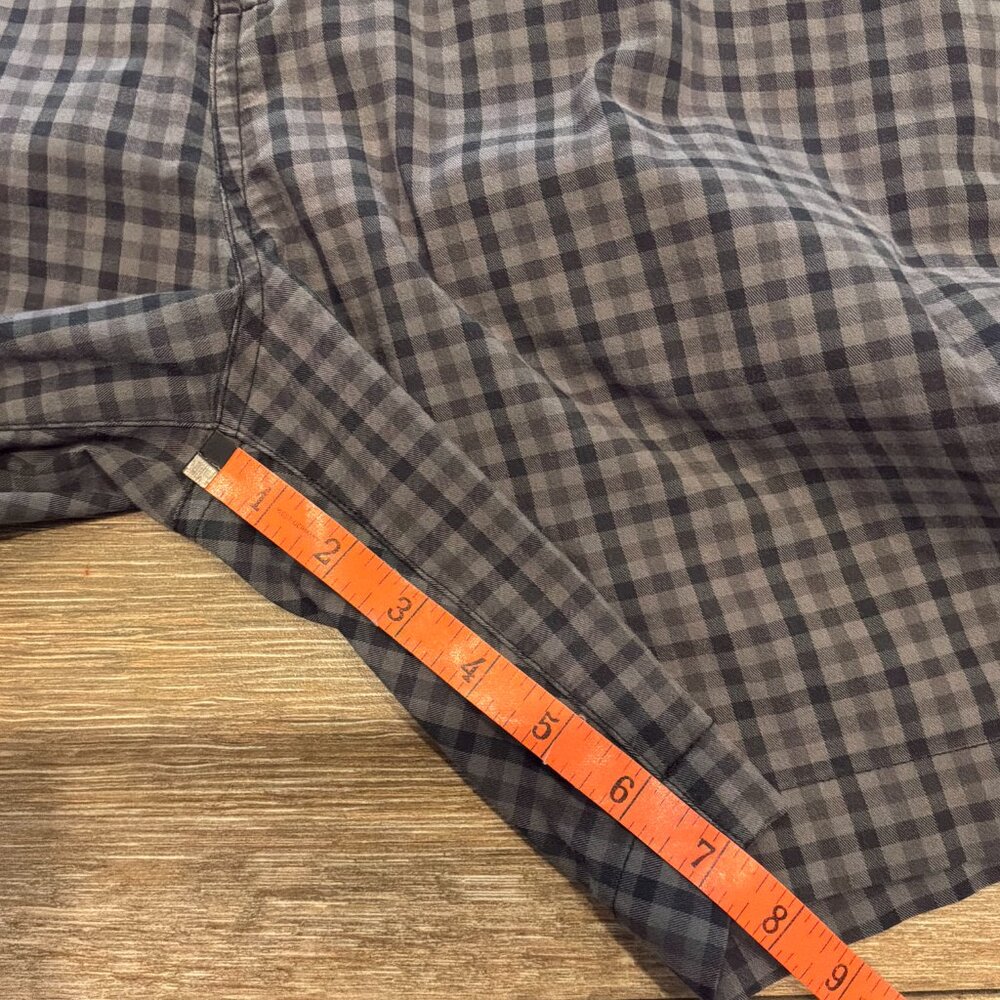 Nike Dri-Fit UV Chino black/grey gingham plaid men's golf shorts sz 35 - Picture 5 of 9